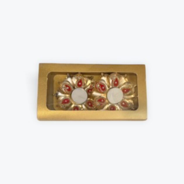Metal lotus tealight holder